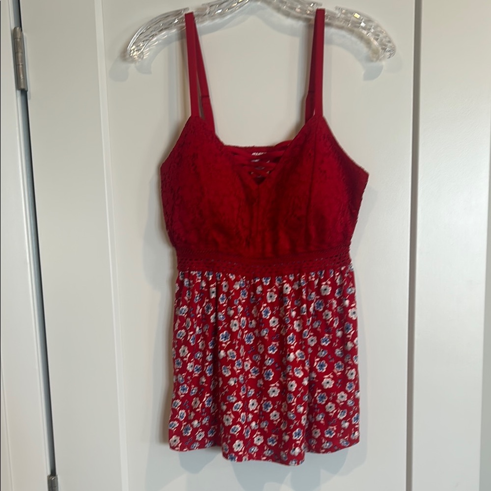 No Boundaries new without tags Chic Red Floral Lace Cami Top. Size 11-13.